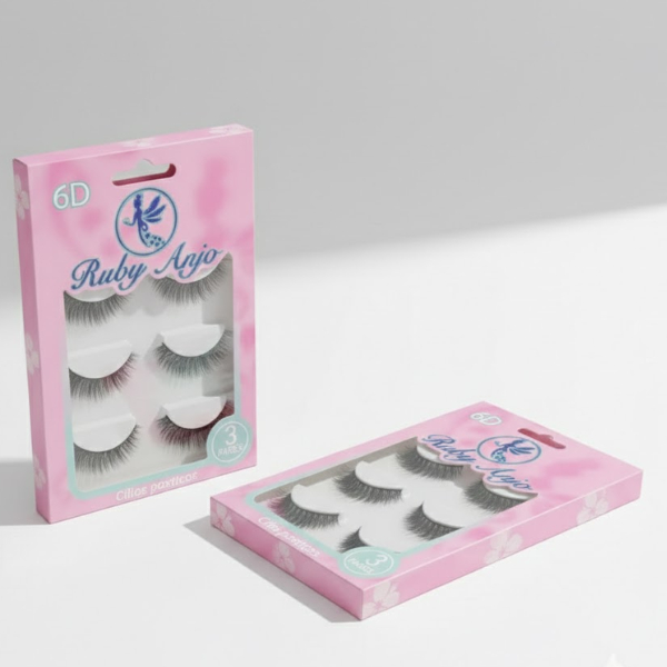 Cílios Postiços Ruby Anjo 6D Pack com 3 Pares – Olhar Marcante e Volume Extra 4 Cílios Postiços Ruby Anjo 6D Pack com 3 Pares – Olhar Marcante e Volume Extra - Imagem 4